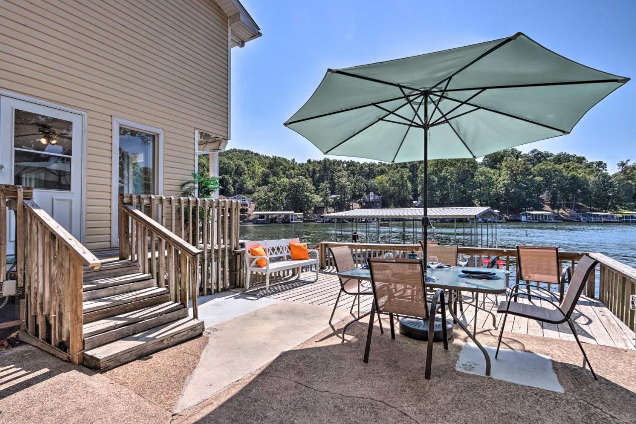 On-The-Water Retreat With Dock Pet Friendly! Villa Lake Ozark Exterior foto