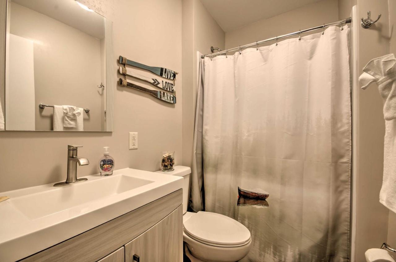 On-The-Water Retreat With Dock Pet Friendly! Villa Lake Ozark Exterior foto